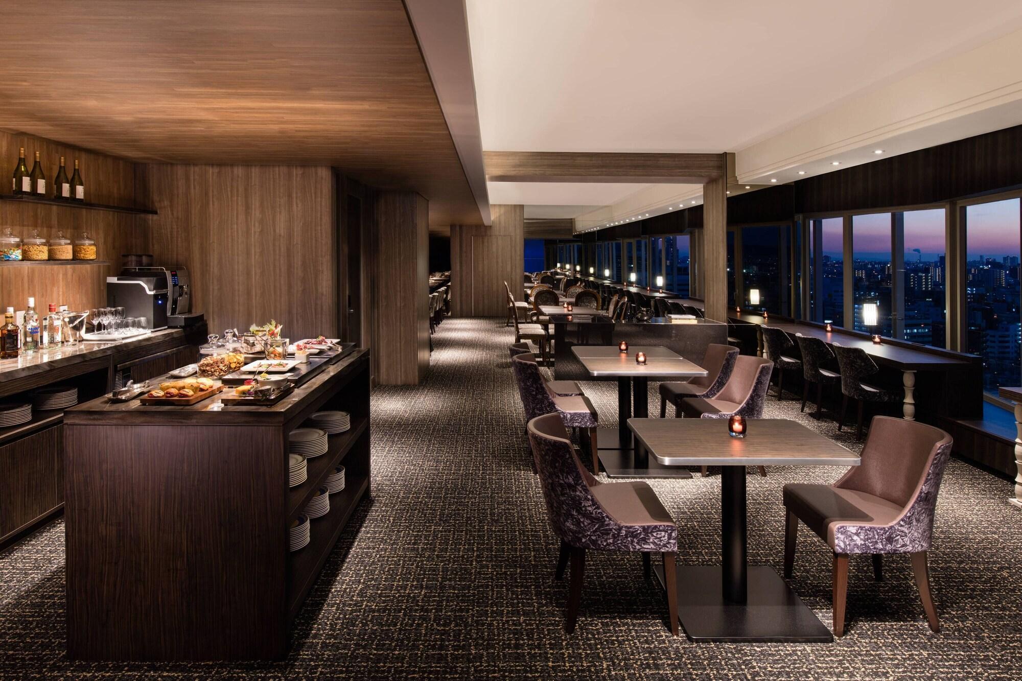 Courtyard By Marriott Shin-Osaka Station Hotel Екстериор снимка The Lounge at Tokyo International Airport